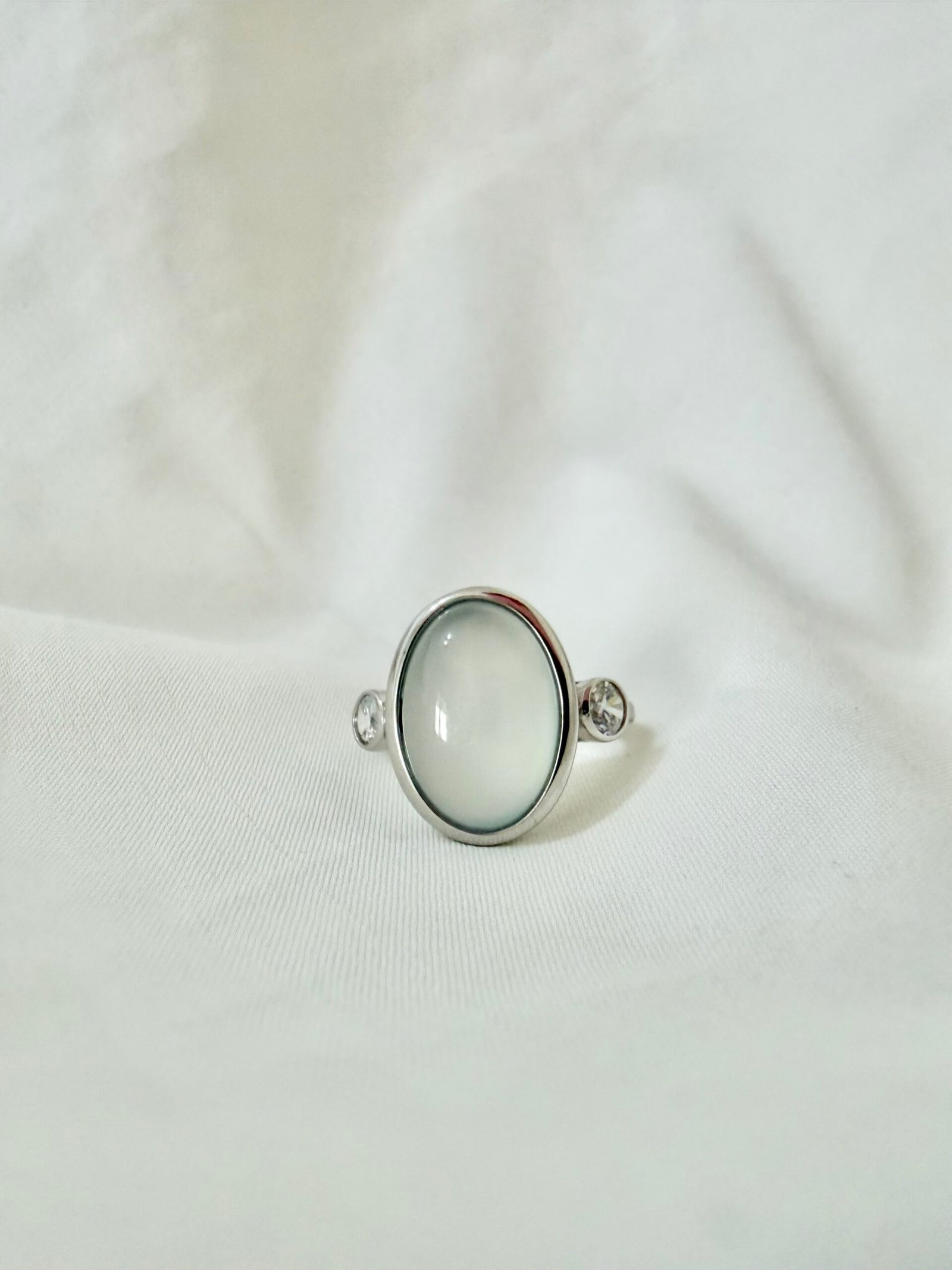 Anillo Piedra De La Luna con Circonias - Imagen 2