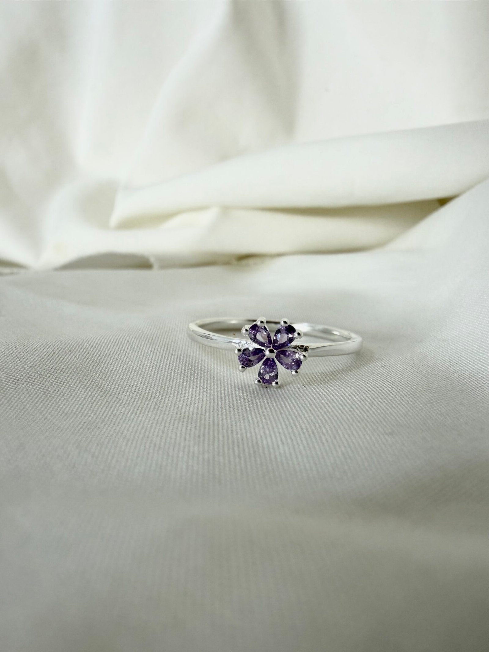 Anillo Flor Violeta - Imagen 3